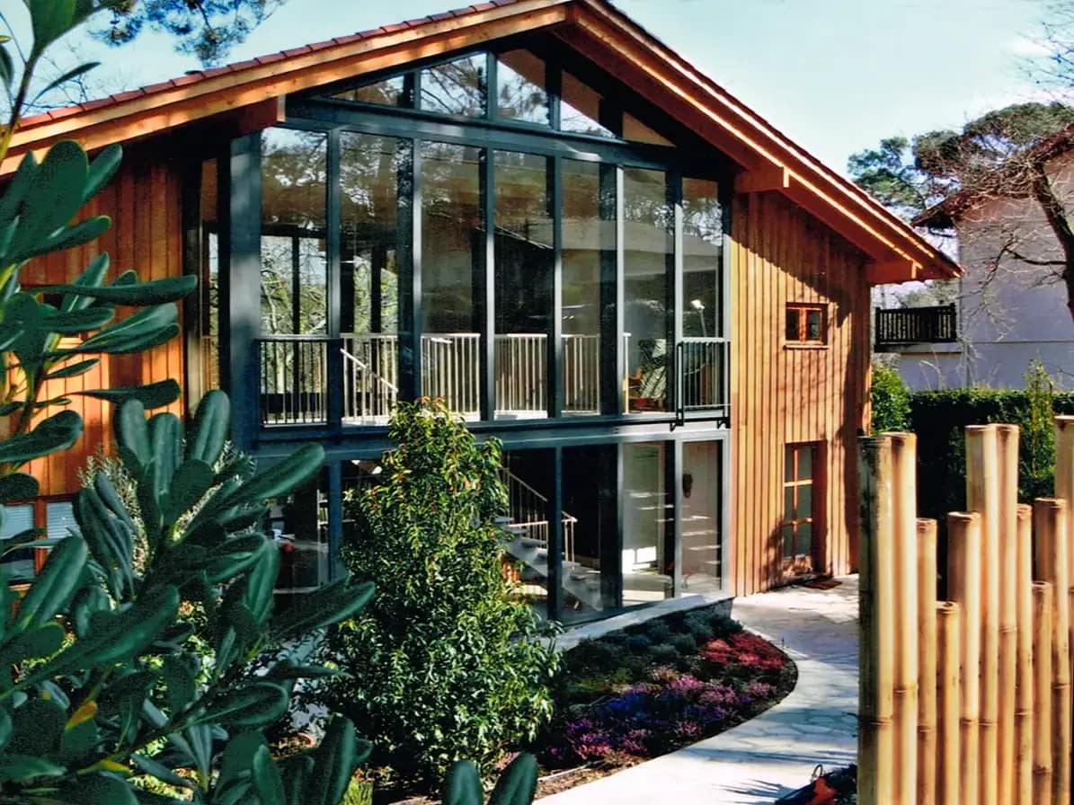 Arcachon -Cedertræbeklædt hus inspireret af traditionelle baskiske huse